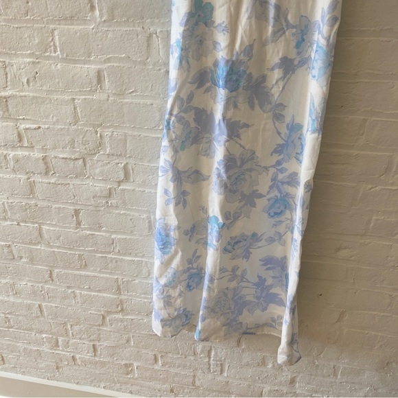 H&M || Puff Sleeve Plunge Open Back Dress Floral Blue White XS NWT - Picture 4 of 11